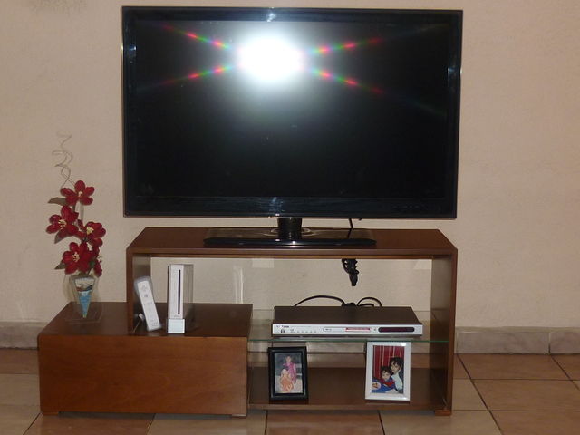MESA P/PANTALLA
MILAN